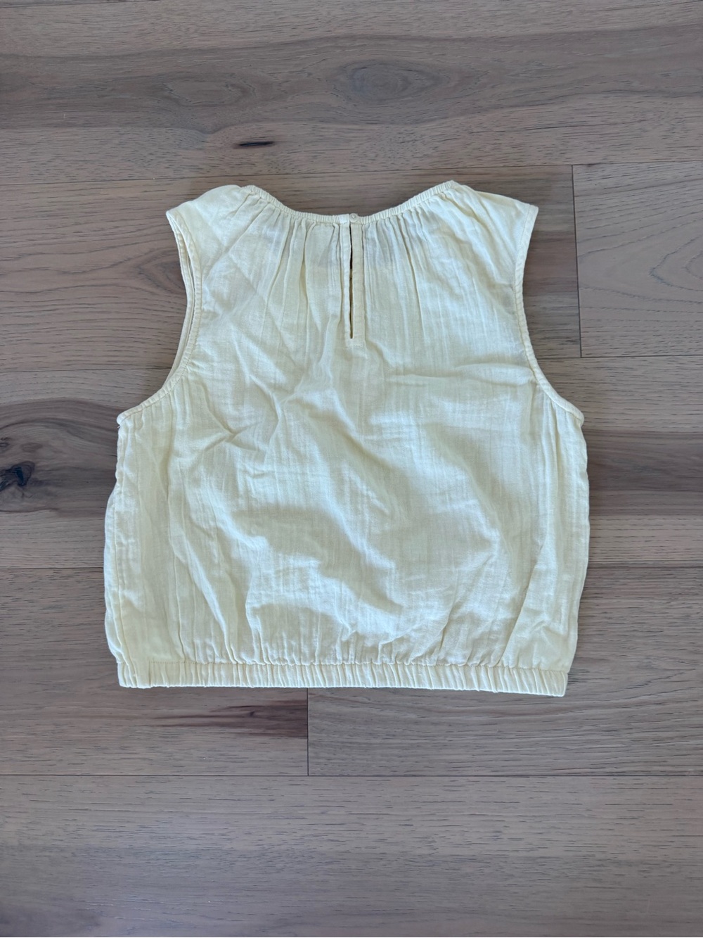 Pact Cotton Butter Yellow Bubble Top - Picture 3 of 3